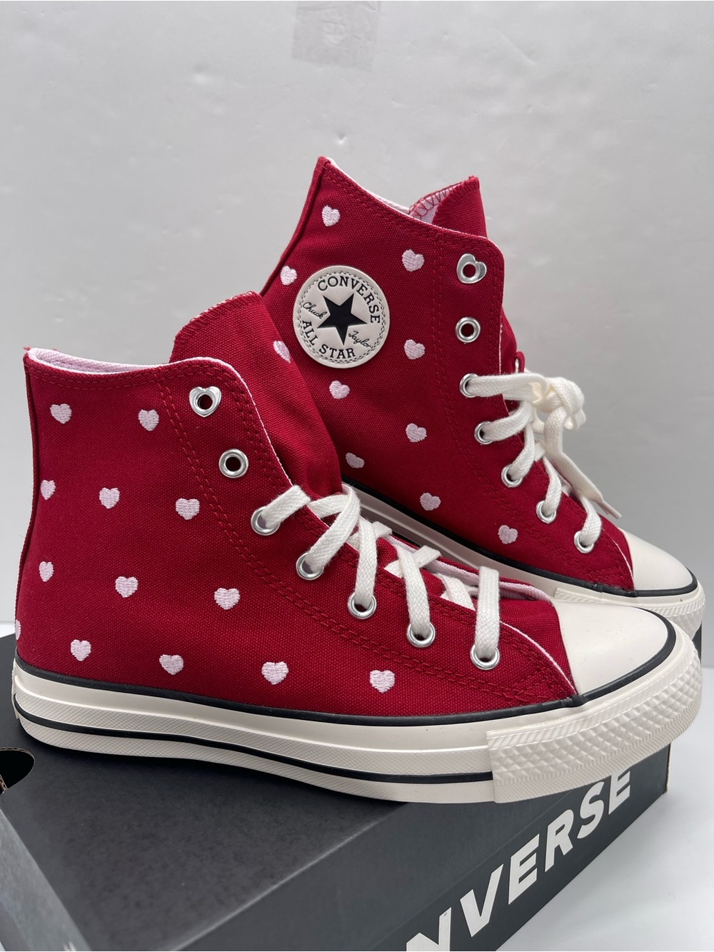 Converse A19065F WMNS 
CTAS HI
DAYS AHEAD/VINTAGE WHITE Sneakers 
Heart Print - Picture 6 of 16